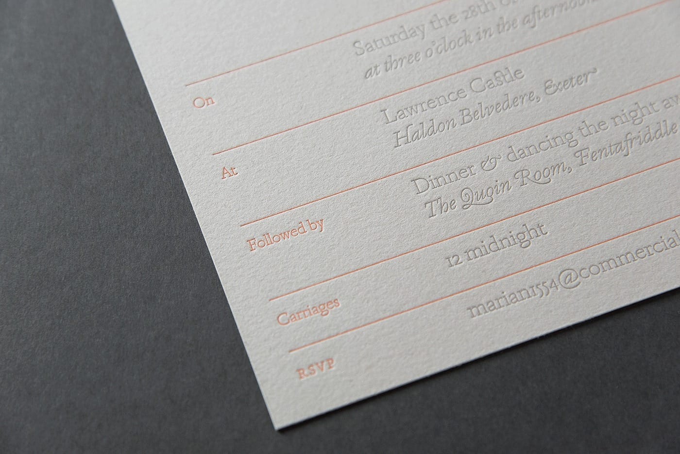 Kelebihan dan Kekurangan Font Tipis dalam Desain Grafis